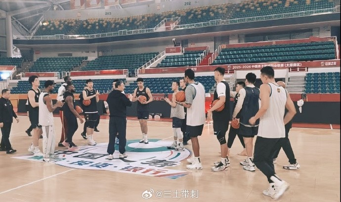 世界杯高清版本-北京今晚客战山西！媒体人：赵睿小曾周琦方硕斯佩尔曼缺席踩场